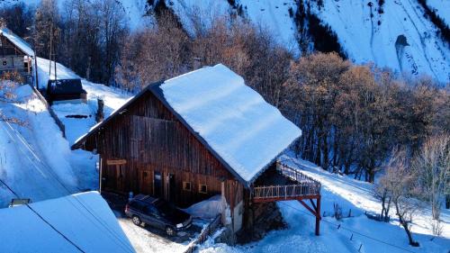 Le Chalmieu House | Experience Authentique Grange Savoyarde with Pet-Friendly Amenities
