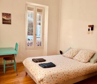 Montredon Apartment | Tranquil T3 Retreat Near Sea and Calanques, Rated 9.4