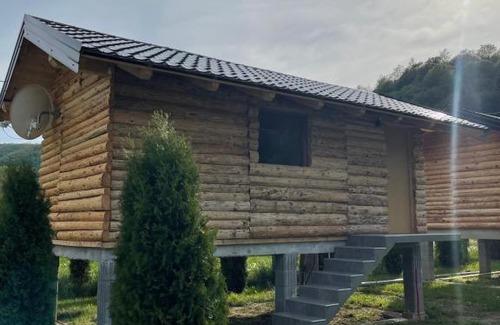 Kulen Vakuf Resort | Pet-Friendly Auto Kamp Lav with Ocean Views & Pool