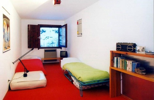 Cervinia Apartment | Inviting Snow Retreat with 5 Beds and Private Exit