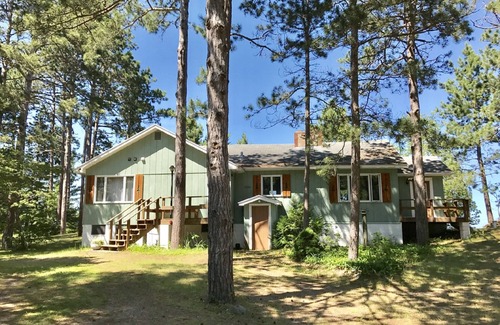 Au Train House | Idyllic AuTrain Beach House Near Pictured Rocks & Lake Views
