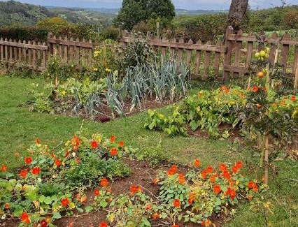 La Reid Bed & Breakfast | Pet-Friendly Stay at Aux Capucines - Rated 9.5/10 by Guests