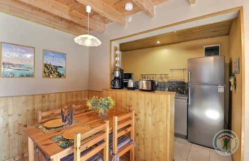 Marcille-Raoul House | Guest Rated: 10/10 at Aux Chants des Oiseaux Hotel