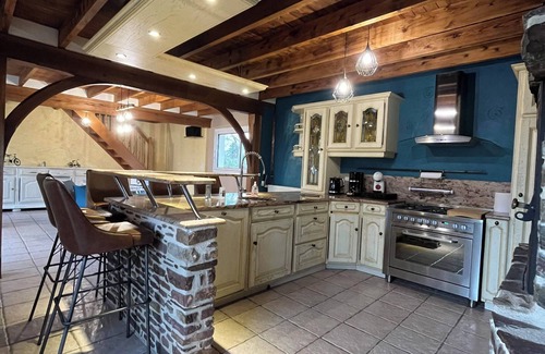 Millieres House | Escape to Aux Charmes de la Campagne with Hot Tub Bliss