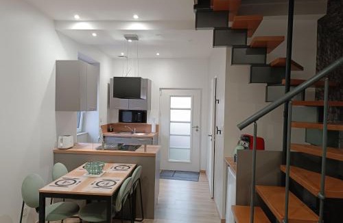 Le Mayet-de-Montagne Apartment | Cozy Family Retreat at Aux Nids Douillets "Les Hirondelles"