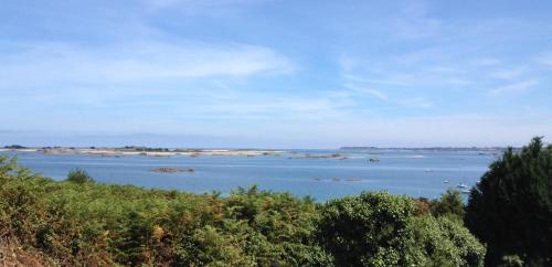 Treguier Bed & Breakfast | Family-Friendly Escape at Aux Perderies - Rated 9/10