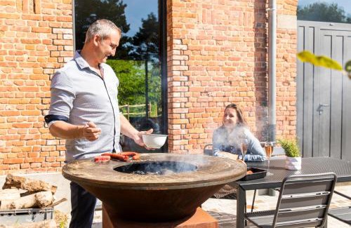 Walincourt-Selvigny Villa | Relax at Aux Petits Lapins de Sorval with Private Sauna & Gym