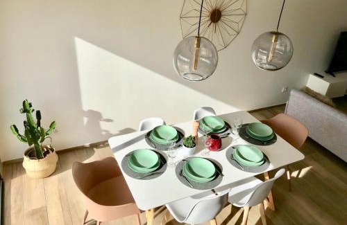 Bassens Villa | Family-Friendly Stay at Aux Peupliers de Pradian - Italica