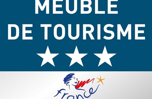 Ceyzerieu House | Pet-Friendly Retreat: Aux Portes Du Marais, Rated 9.4/10