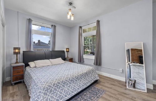 Arcadia House | Family-Friendly AV Bungalows #3 with Kitchen & Pet Amenities