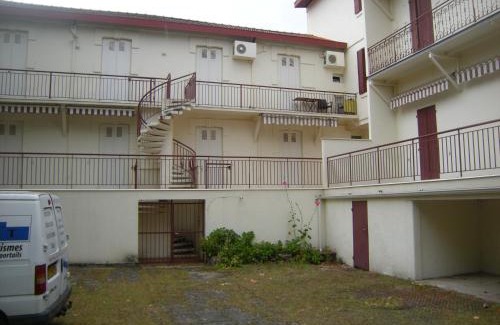 Arcachon Apartment | AV GAMBETTA: Child-Friendly Haven with Perfect 10/10 Score