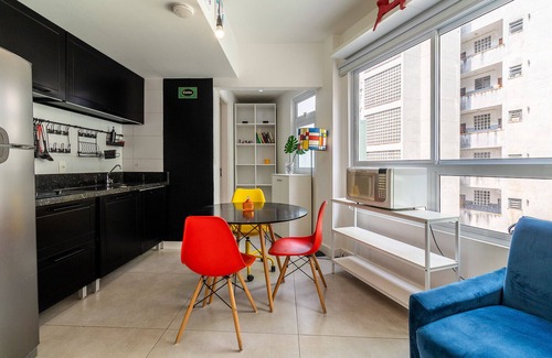Consolacao Apartment | Cozy Studio on Avanhandava Street with Great Amenities