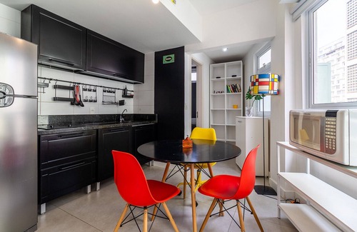 Consolacao Apartment | Cozy Studio on Avanhandava Street with Great Amenities