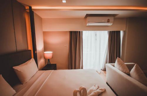 Phitsanulok Hotel | Experience AVA Hotel: Wheelchair Accessible & Breakfast Included
