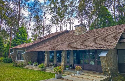 Udumbanchola Hotel | Experience Avadale Munnar with Pool & Family-Friendly Amenities