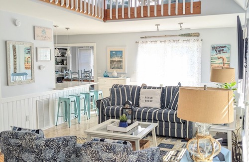 Nags Head House | Seaside Escape: Three Mermaids Cottage Near the Beach