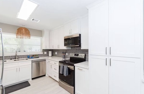 Clear Lake Shores House | Inviting 3-Bedroom Retreat with Game Room Near Boardwalk