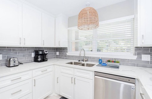 Clear Lake Shores House | Inviting 3-Bedroom Retreat with Game Room Near Boardwalk