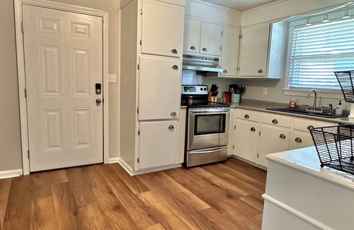 Savannah House | Prime Midtown Savannah Rental Near Hospitals and Downtown