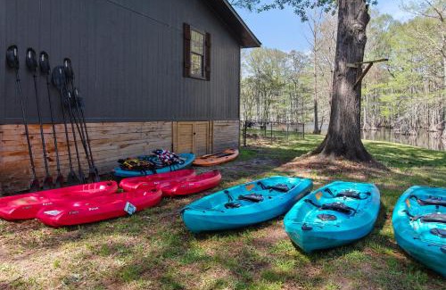 Shreveport House | Available This Wkend, Lakefront, Canoes & Kayaks