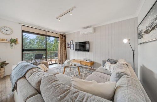 Jindabyne Apartment | Family-Friendly Avalanche 3: Ideal Getaway for Kids