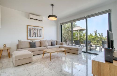 Old Town Villa | Discover Avalon 1 Villa 14: Family-Friendly Getaway