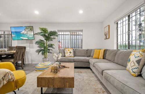 Los Angeles House | Unbeatable Family Retreat at The Avalon - Summer Getaway!