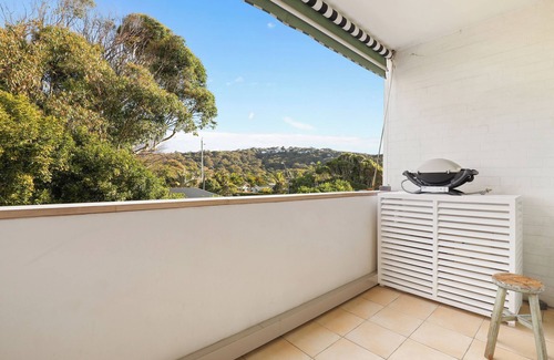 Avalon Beach Apartment | avalon breakers retreat… just steps to Avalon beach…