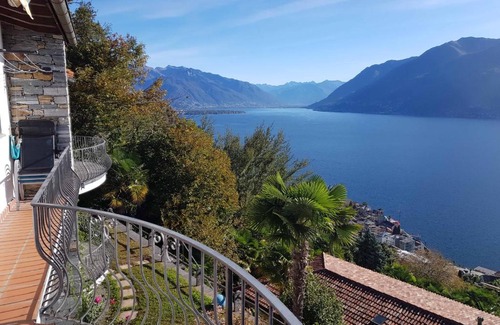 Brissago House | Family-Friendly Avalon: Top-Rated 4-Star Pet Welcoming Hotel
