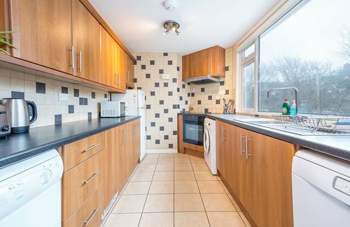 Nolton House | Relaxing Avalon Holiday Home in Nolton Haven for Families