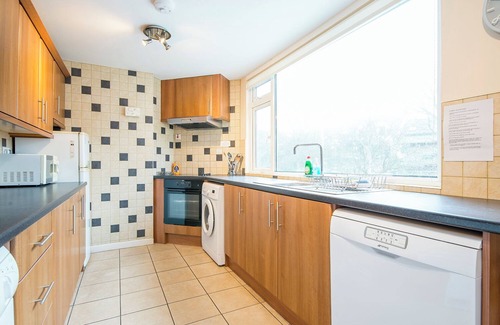 Nolton House | Relaxing Avalon Holiday Home in Nolton Haven for Families