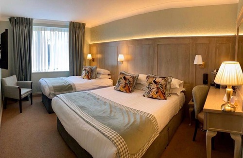 Castlecomer Hotel | Discover Avalon House Hotel: Rated 9.2 with Family Amenities