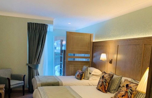 Castlecomer Hotel | Discover Avalon House Hotel: Rated 9.2 with Family Amenities