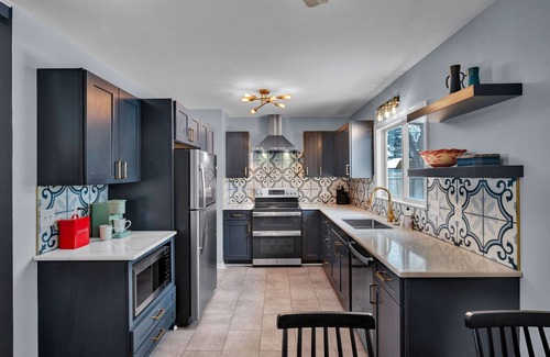 Topeka House | Experience Avalon House: 10/10 Pet & Child-Friendly Stay