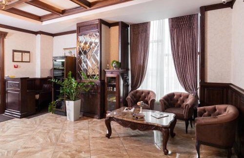 Ternopil Hotel | Experience Avalon Palace: Pet-Friendly & Spa Retreat