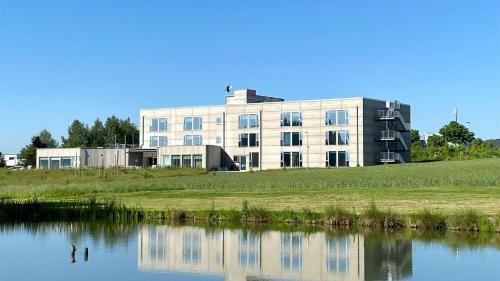 Marktredwitz Hotel | Pet-Friendly Avaneo Hotel Marktredwitz with Ocean View