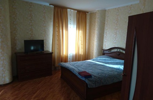 Tsentralnyy okrug Apartment | Pet-Friendly Stay at Avangard 72 on VLKSM Avenue