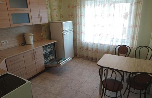 Tsentralnyy okrug Apartment | Pet-Friendly Stay at Avangard 72 on VLKSM Avenue