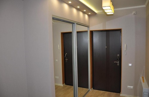 Tsentralnyy okrug Apartment | Pet-Friendly Avangard 72: Guest Rated 9/10 on Fabrichnaya