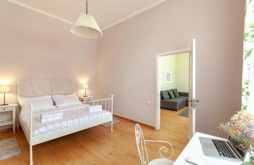 Lviv City Center Apartment | Pet-Friendly Avangard Apartments on Kopernyka St 12