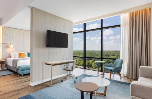 Benito Juarez Hotel | Pet-Friendly Avani Cancun Airport with Oceanfront Views