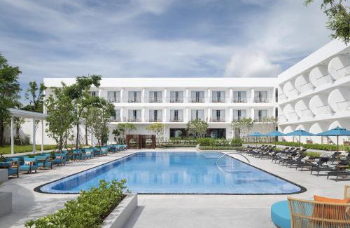 Chaweng City Center Hotel | Elegant Avani Chaweng Samui Hotel & Beach Club Escape