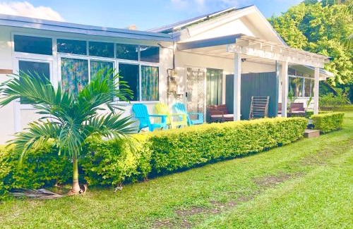 Avarua Apartment | Oceanfront Avarua Escape with Pool - Rated 9.5/10