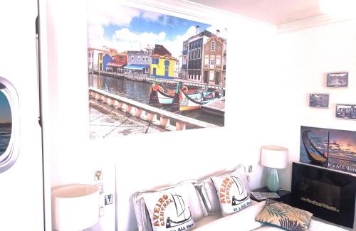 Aveiro Apartment | Experience Aveiro Central: Family & Pet-Friendly Retreat