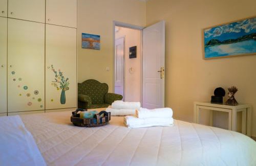 Asprogerakata Apartment | Discover Avelia Blue: Pet-Friendly Retreat with 9.6 Rating