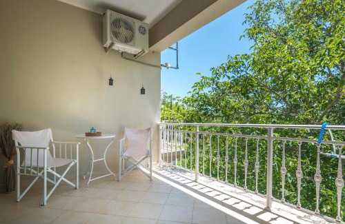 Asprogerakata Apartment | Discover Avelia Blue: Pet-Friendly Retreat with 9.6 Rating