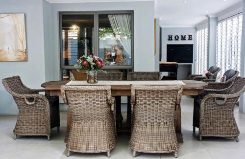 Stellenbosch Central Apartment | Discover Avemore Lagratitude No 6: Family-Friendly Retreat