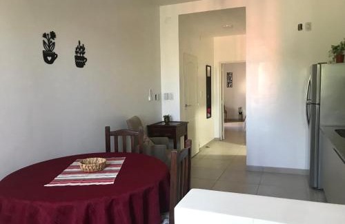 San Nicolas de los Arroyos Apartment | Convenient Avenida 2 Apartment with Breakfast & Pet-Friendly