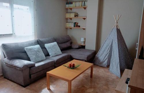 Elche Apartment | Prime Location: Avenida de Alicante in Elche, Rated 9.7/10
