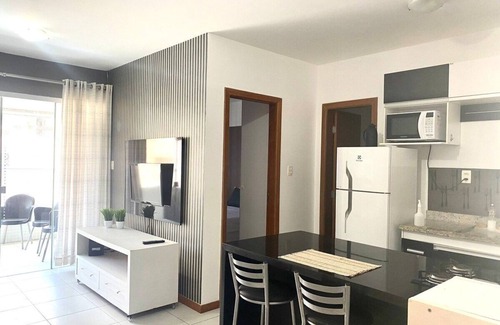 Rio Vermelho Condo | Pet-Friendly Avenida Oceânica with Oceanfront Pool Views